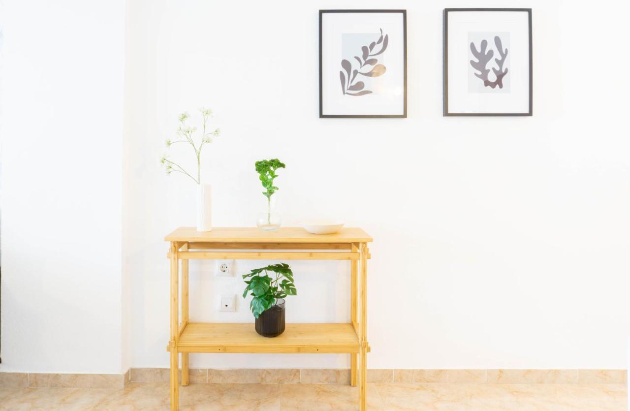 Carvajal Apartment Parking Malaga Benalmádena Exteriör bild