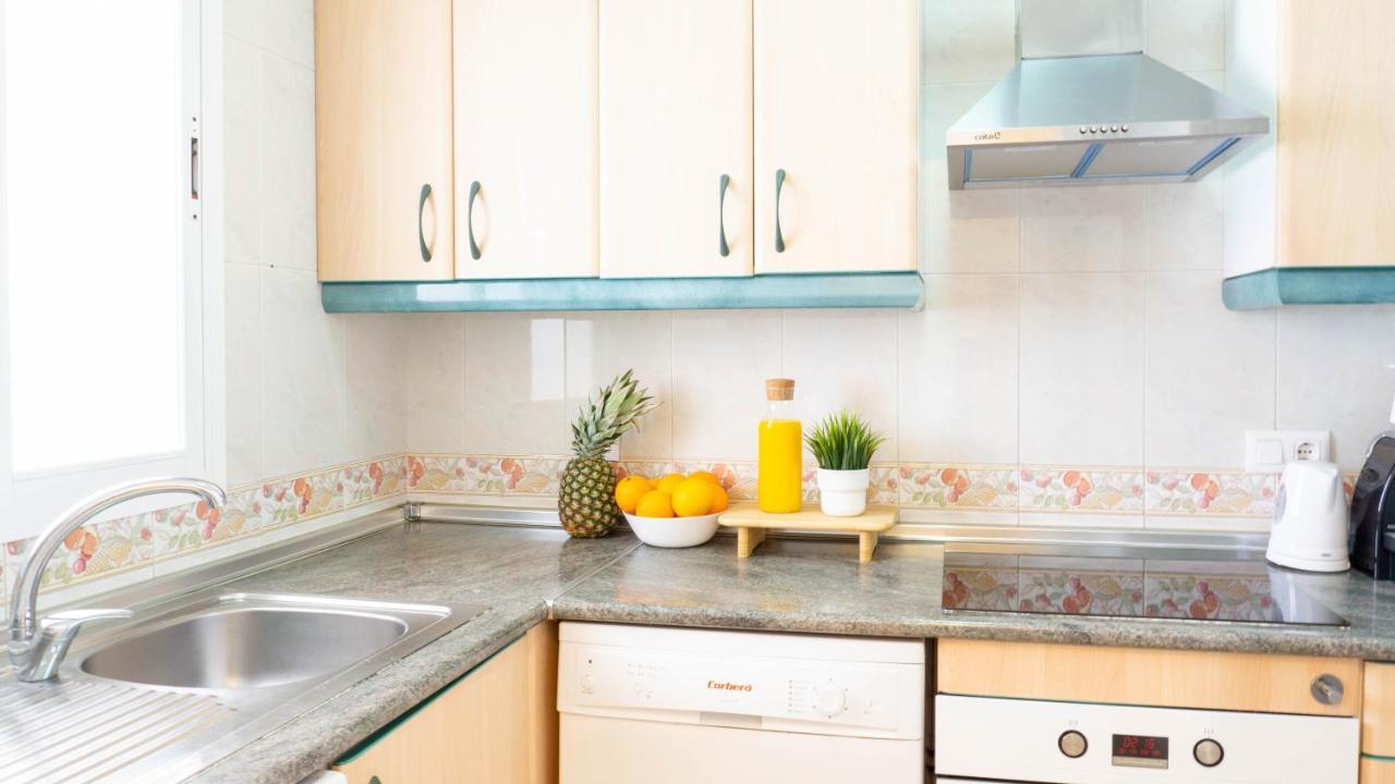 Carvajal Apartment Parking Malaga Benalmádena Exteriör bild
